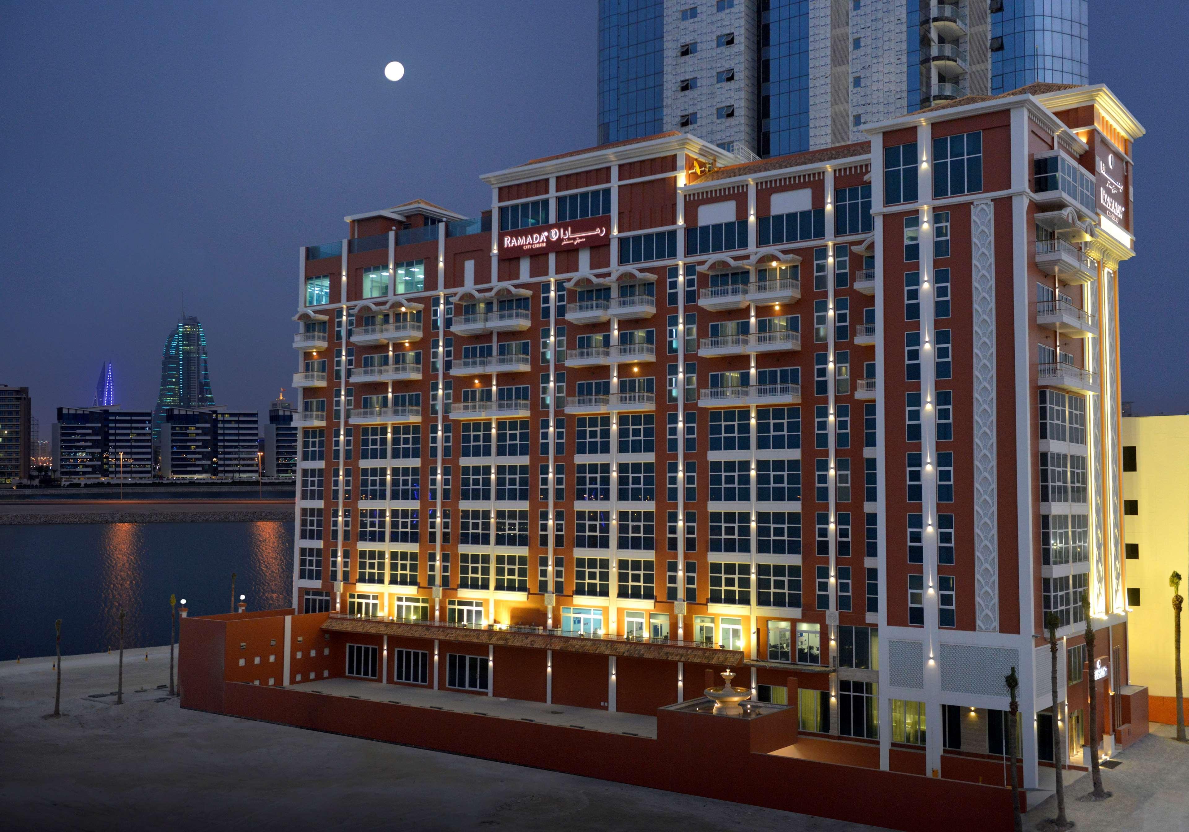 Ramada By Wyndham Manama City Centre Exteriér fotografie