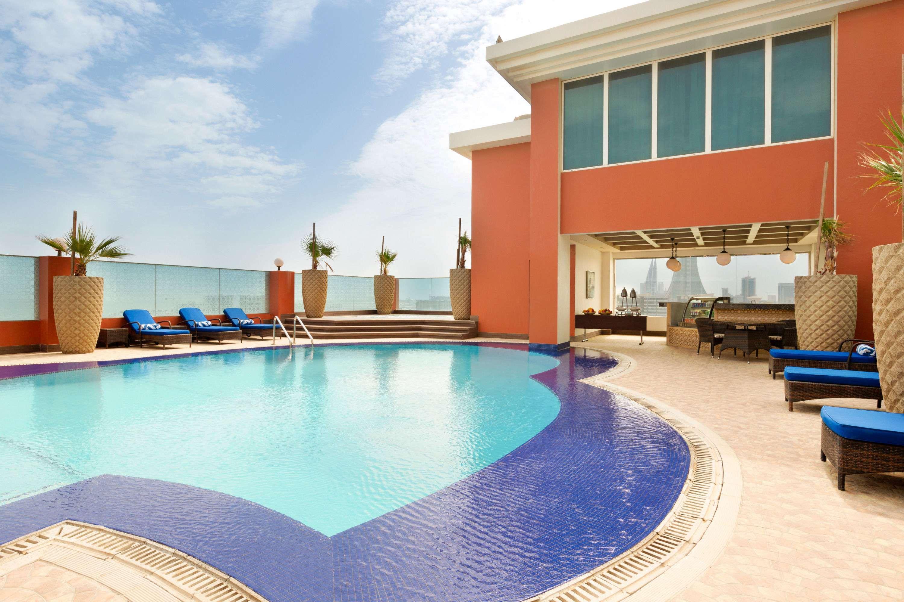 Ramada By Wyndham Manama City Centre Exteriér fotografie