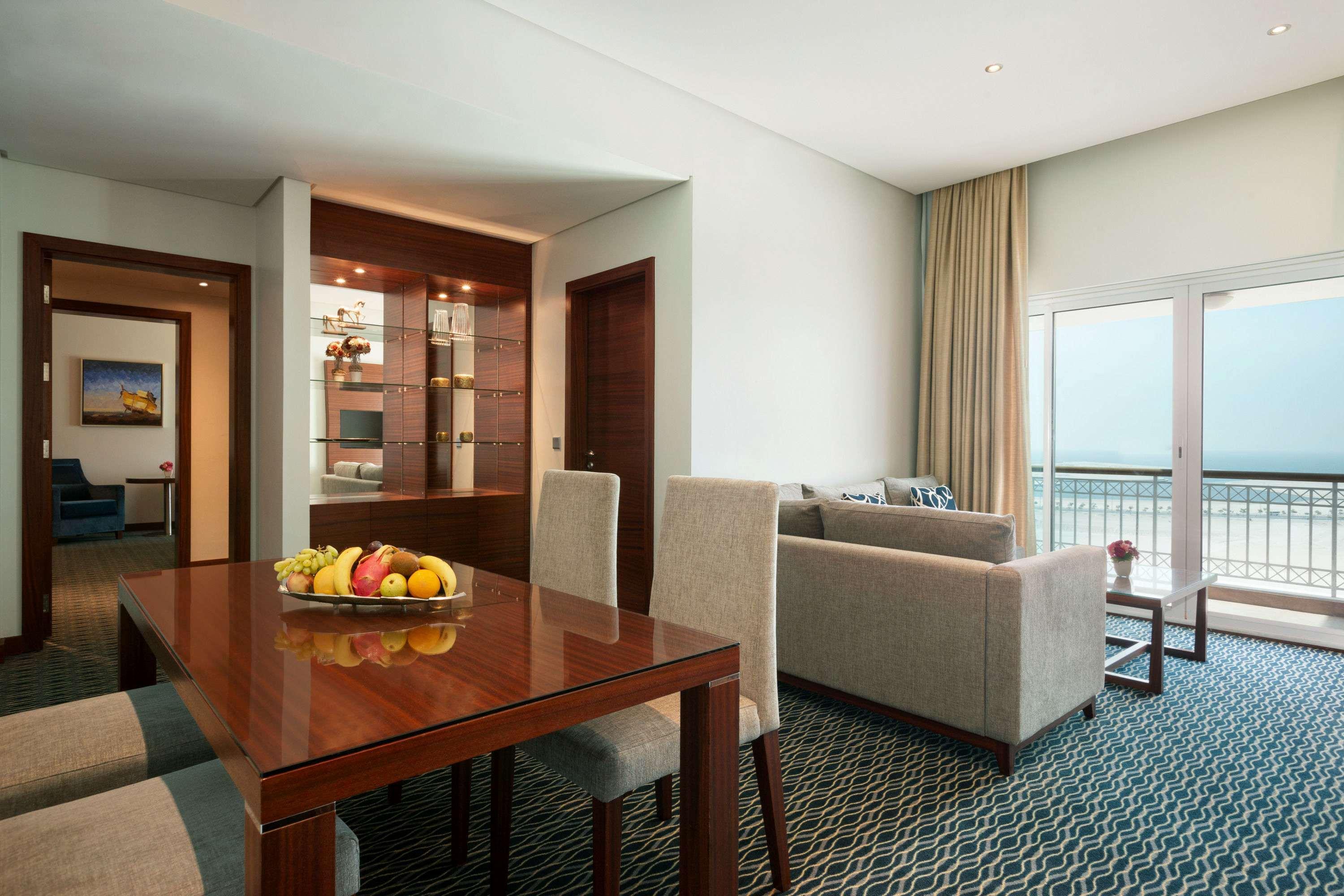 Ramada By Wyndham Manama City Centre Exteriér fotografie