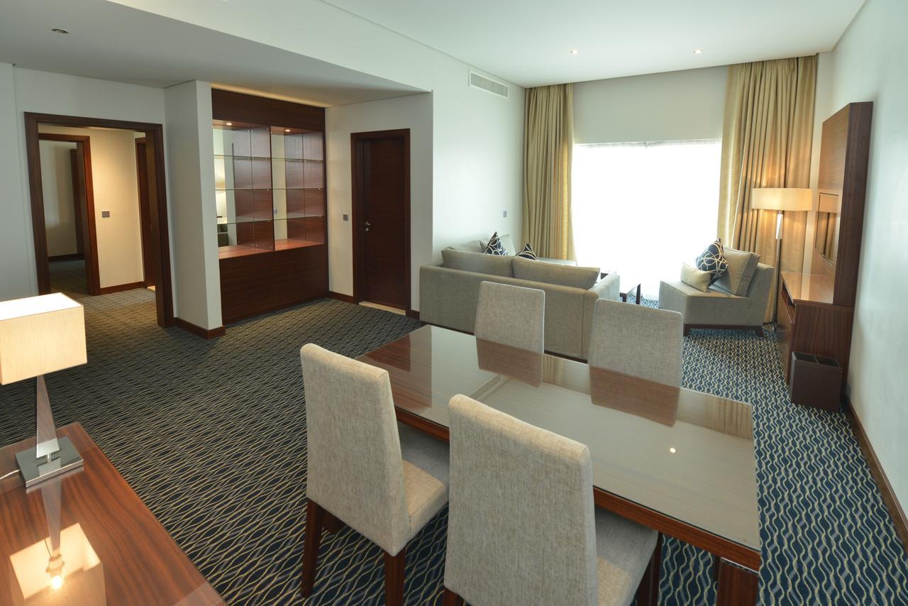Ramada By Wyndham Manama City Centre Exteriér fotografie