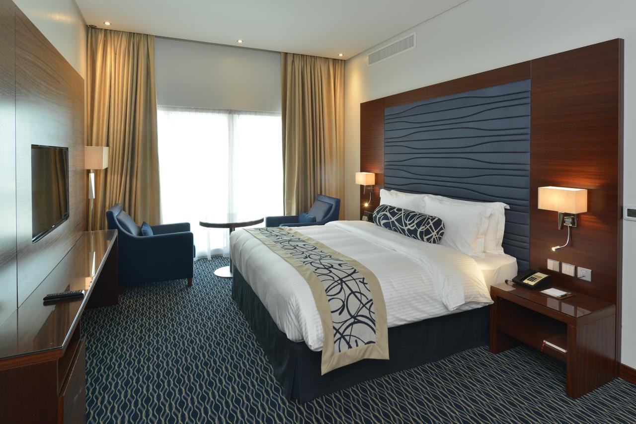Ramada By Wyndham Manama City Centre Exteriér fotografie