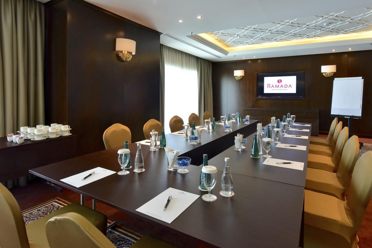 Ramada By Wyndham Manama City Centre Exteriér fotografie