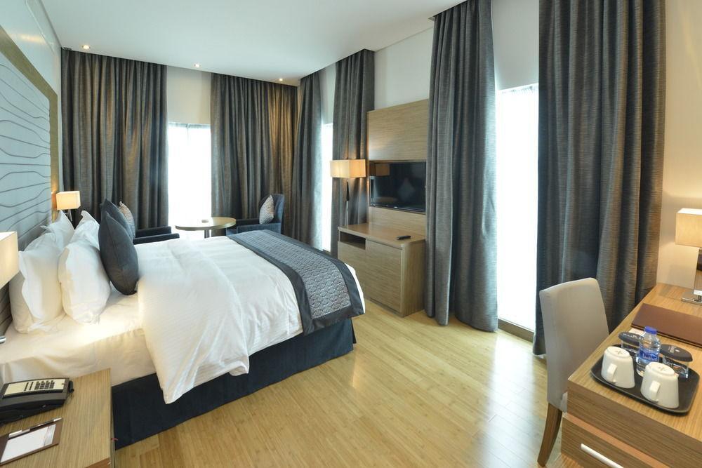 Ramada By Wyndham Manama City Centre Exteriér fotografie